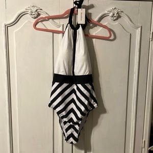 NWT Sexy plunge halter swimsuit black and white large